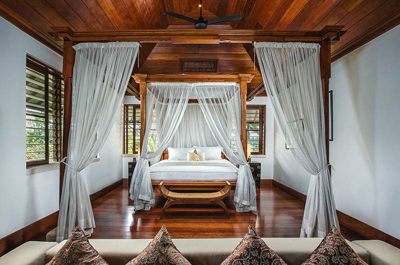 Villa Bukit Naga Bedroom with Canopy Bed | Gianyar, Bali