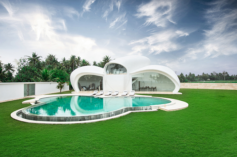 Villa Cloud Front View with Swimming Pool and Lawn | Tabanan, Bali Villa Cloud Front View with Swimming Pool and Lawn | Tabanan, Bali