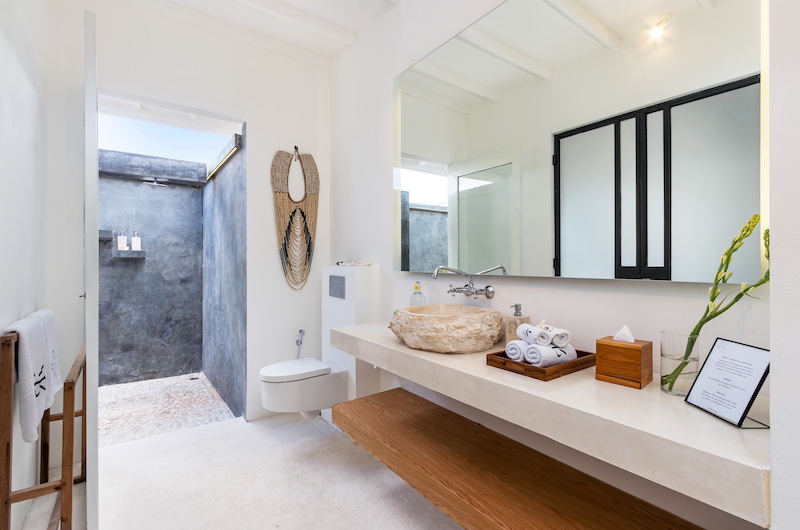 Villa Karein Bathroom Area | Seseh, Bali