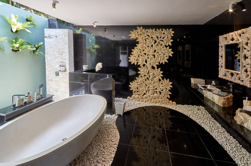 Villa Sunrise Bathroom with Bathtub | Gianyar, Bali Villa Sunrise Bathroom with Bathtub | Gianyar, Bali