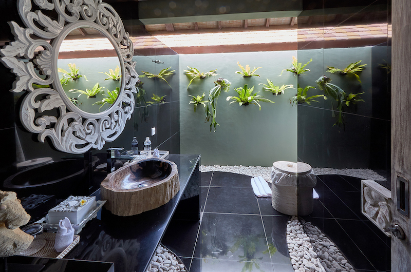 Villa Sunrise Decorative Bathroom Mirror | Gianyar, Bali Villa Sunrise Decorative Bathroom Mirror | Gianyar, Bali