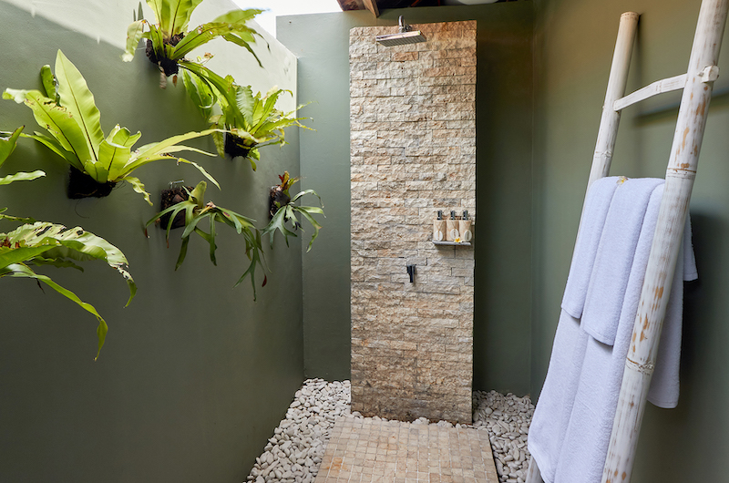 Villa Sunrise Open Shower | Gianyar, Bali
