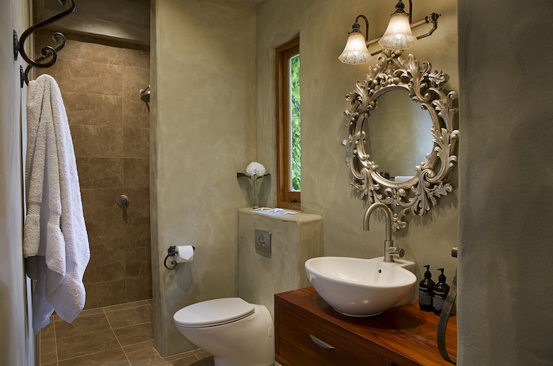 Ataahua Lodge Vanity | Whakamarama, Bay of Plenty