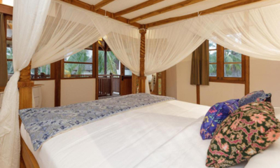 Villa Luna Bedroom with Four Poster Bed | Gili Trawangan, Lombok