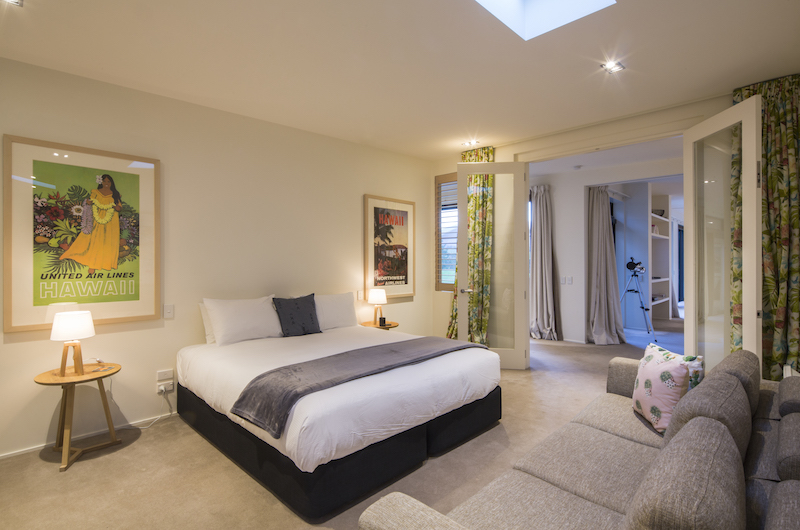 Alpine Retreat Bedroom with Seating | Queenstown, Otago