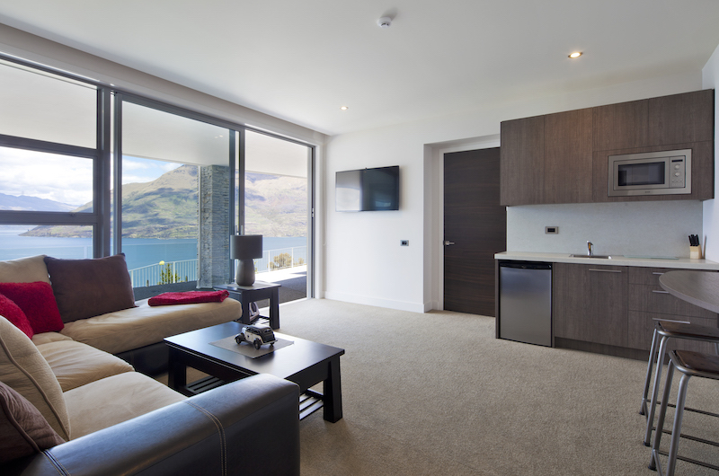 Aspen House Living Area with Lake View | Queenstown, Otago