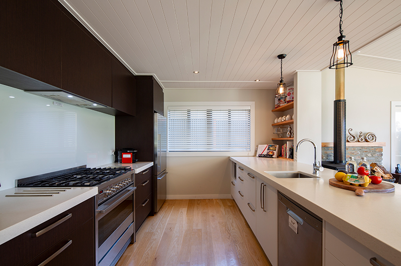 Kohanga Luxury Lakeside Villa Kitchen Equipment | Queenstown, Otago