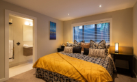 Kohanga Luxury Lakeside Villa Bedroom with Ensuite Bathroom | Queenstown, Otago