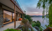 Kohanga Luxury Lakeside Villa Terrace | Queenstown, Otago
