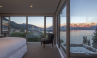 The Views Bedroom with Lake Views | Queenstown, Otago