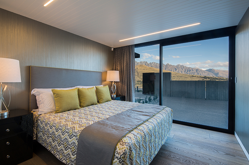 Villa Cascata Bedroom with Terrace | Queenstown, Otago