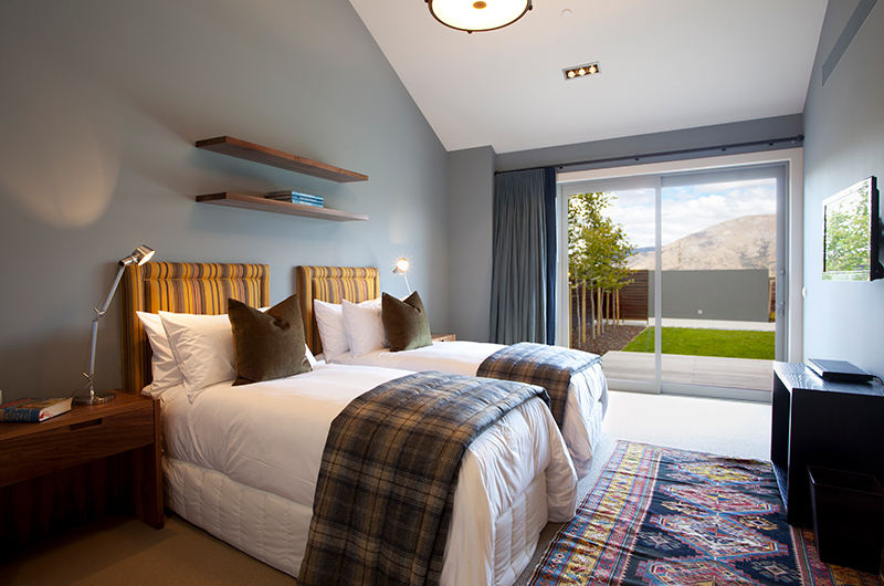 Villa Kumanu Guest Twin Bedroom | Arrowtown, Otago