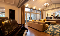 Villa Kumanu Living Room with Piano | Arrowtown, Otago