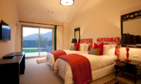 Villa Kumanu Spacious Twin Bedroom | Arrowtown, Otago