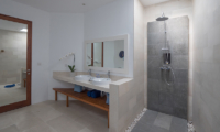 Villa Capil His and Hers Bathroom with Shower | Batubelig, Bali