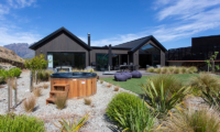Villa Kahua Outdoor Jacuzzi | Queenstown, Otago