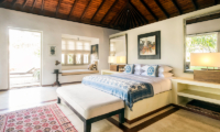 Elysium Bedroom with Paintings | Galle, Sri Lanka