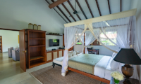 The Long House Bentota Premiere Bedroom Three Area | Bentota, Sri Lanka