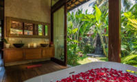 Villa Crystal Castle Master Bathroom | Ubud, Bali