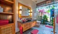Villa Crystal Castle Lapis Bathroom | Ubud, Bali