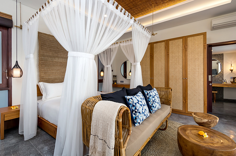 Villa Elite Tara Spacious Bedroom with Four Poster Bed | Canggu, Bali