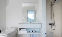 White Fox Chalet Bathroom with Shower | Hakuba, Nagano