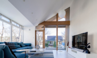White Fox Chalet Media Room | Hakuba, Nagano
