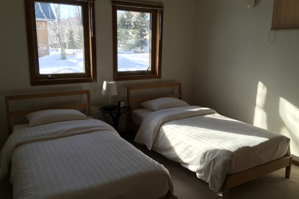 Shirakaba Twin Bedroom | Annupuri, Niseko Shirakaba Twin Bedroom | Annupuri, Niseko