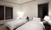 Snowbird Twin Bedroom | Annupuri, Niseko