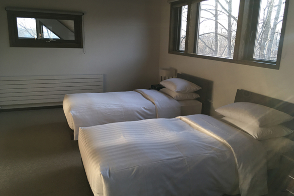 Snowbird Twin Bedroom | Annupuri, Niseko