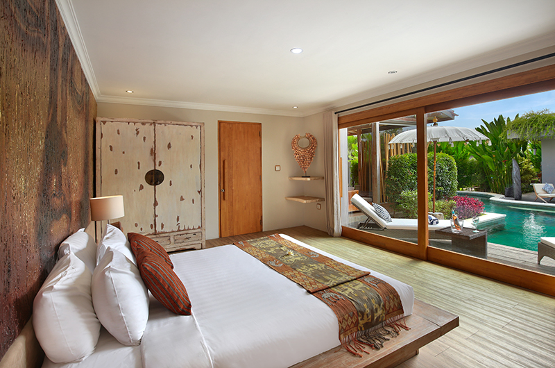Villa Boutique Sunset Bedroom with Wardrobe | Seminyak, Bali