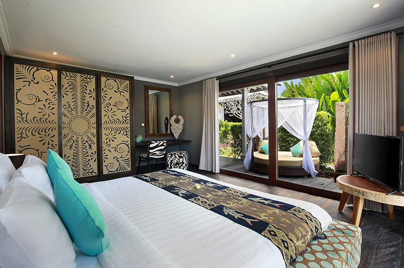 Villa Boutique Sunset Bedroom Design | Seminyak, Bali