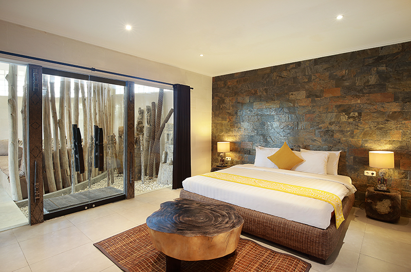 Villa Boutique Sunset Guest Bedroom with Ensuite Bathroom | Seminyak, Bali