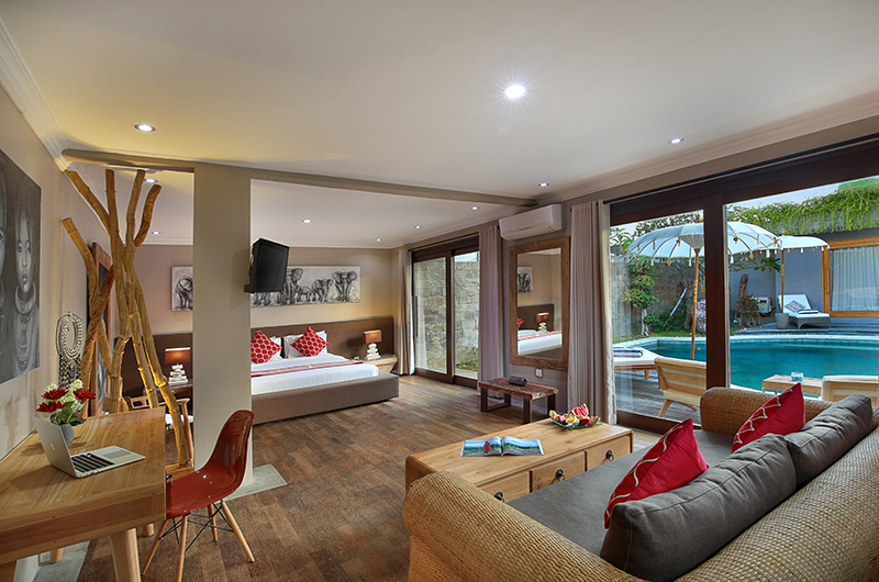 Villa Boutique Sunset Master Bedroom with Wooden Floor | Seminyak, Bali