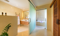 Villa Kinaree Bathroom with Bathtub | Seminyak, Bali