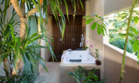 Villa Kinaree Jacuzzi | Seminyak, Bali