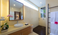 Villa Kinaree Guest Bathroom | Seminyak, Bali