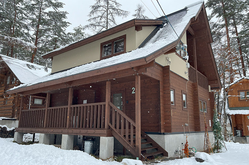 Villa Antelope Hakuba II Outdoor View with Snow | Hakuba, Nagano
