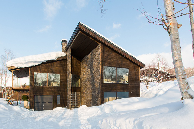Seasons Retreat Exterior with Snow | Annupuri, Niseko