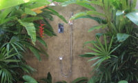Cantaloupe House Outdoor Shower | Ahangama, Sri Lanka