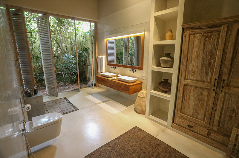 Cantaloupe House His and Hers Vanity | Ahangama, Sri Lanka