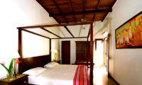 Three Sisters Beach House King Size Bedroom | Matara, Sri Lanka