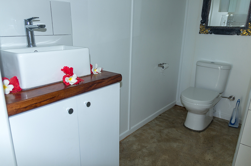 Tropical Haven Toilet | Efate, Vanuatu