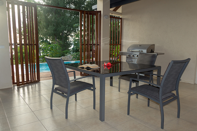 Tropical Haven Dining Table | Efate, Vanuatu