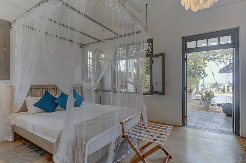 Bellini Blue Guest Bedroom with Four Poster Bed | Unawatuna, Sri Lanka
