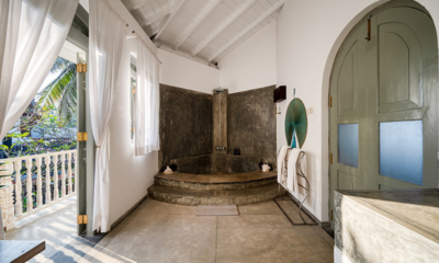 Bellini Blue Master Bathroom with Bathtub | Unawatuna, Sri Lanka