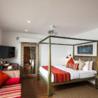 Flow Bedroom with Mirror | Colombo, Sri Lanka