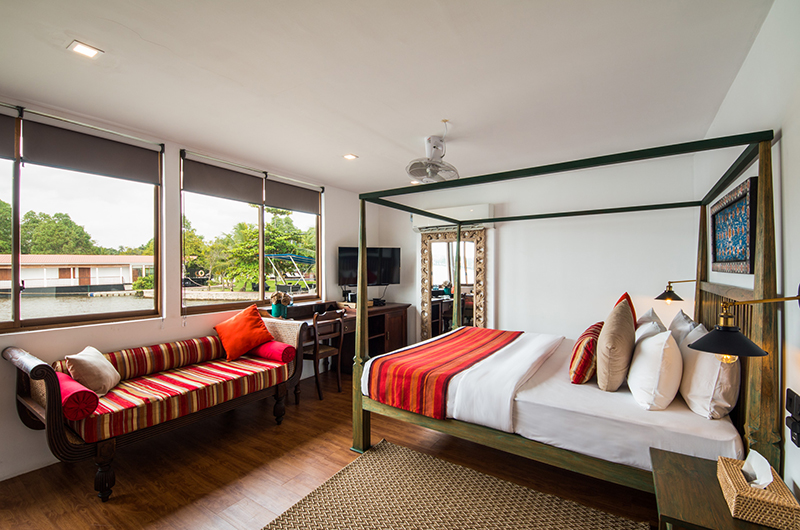 Flow Bedroom with Lamps | Colombo, Sri Lanka