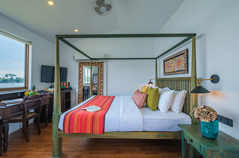Flow Bedroom with Four Poster Bed | Colombo, Sri Lanka