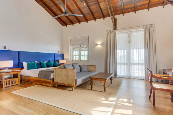 On The Rocks Master Bedroom | Unawatuna, Sri Lanka